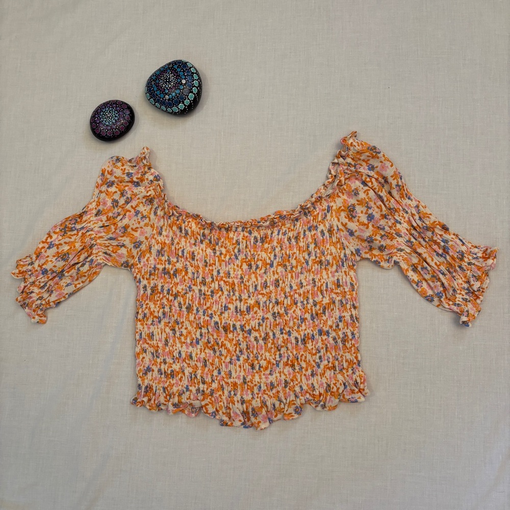 URBAN OUTFITTERS Floral Print Smocked Puffy Sleeve Crop Top
